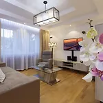The Queen Luxury - Giada * Luxemburgo