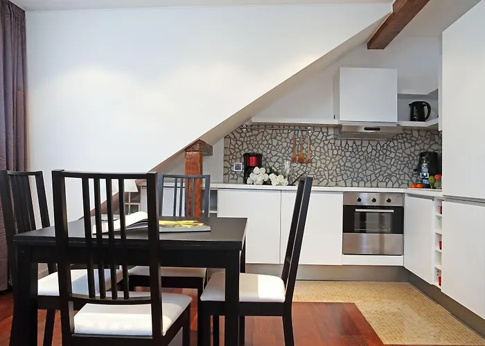 The Queen Luxury - Giada Luxemburg