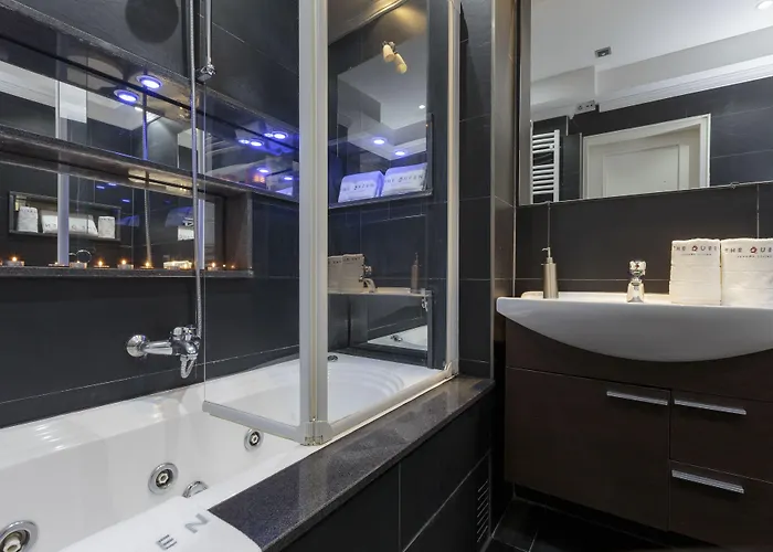 The Queen Luxury - Giada Luxemburg