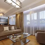 The Queen Luxury - Giada *