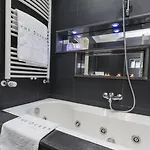 The Queen Luxury - Giada * Lucembursko