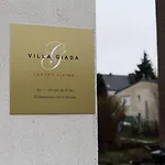The Queen Luxury - Giada * Lucembursko