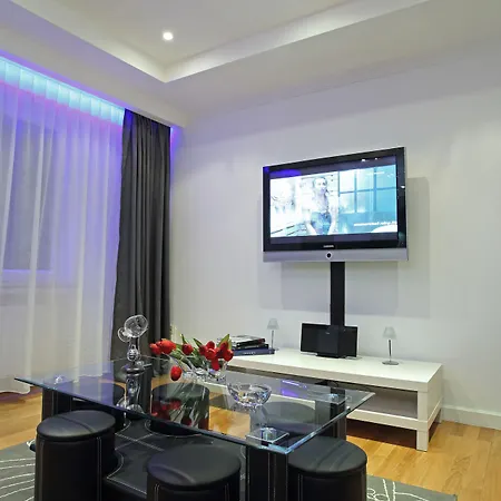 The Queen Luxury - Giada *