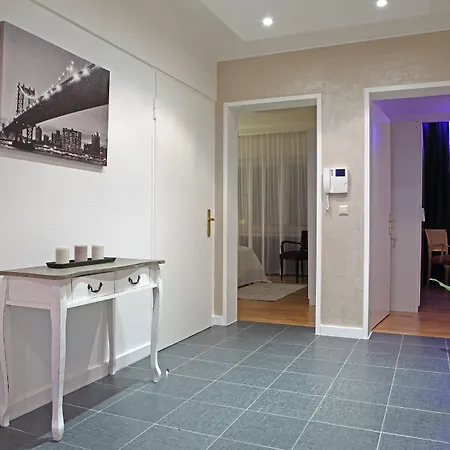 Апартаменты The Queen Luxury - Giada