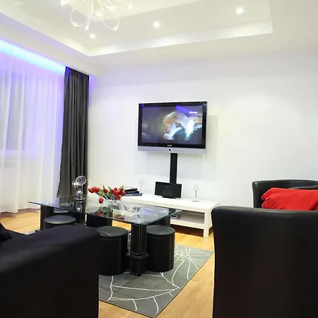 The Queen Luxury - Giada Apartament *