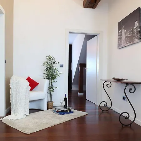 The Queen Luxury - Giada Apartament