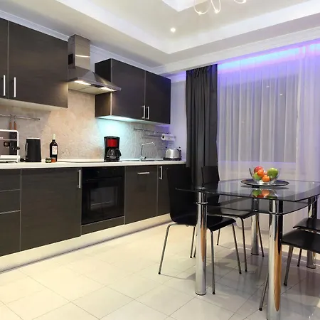 The Queen Luxury - Giada Apartament *
