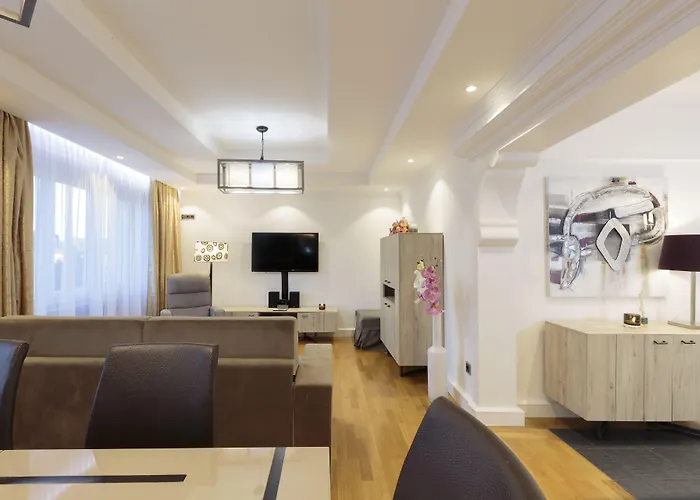 The Queen Luxury - Giada