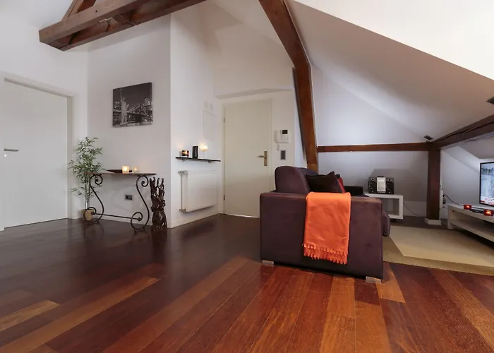 The Queen Luxury - Giada Lussemburgo