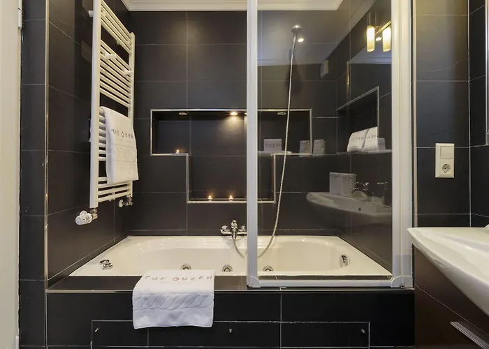 The Queen Luxury - Giada *