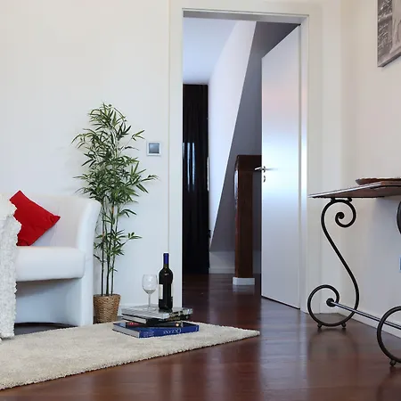 The Queen Luxury - Giada * Luxemburg