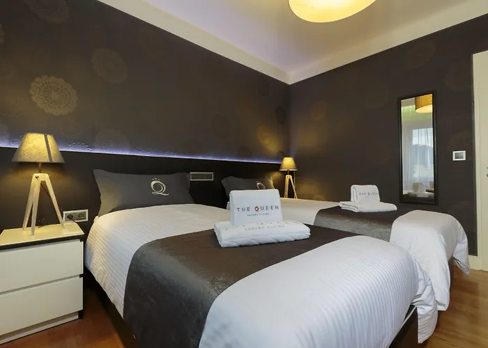 The Queen Luxury - Giada * Luxembourg